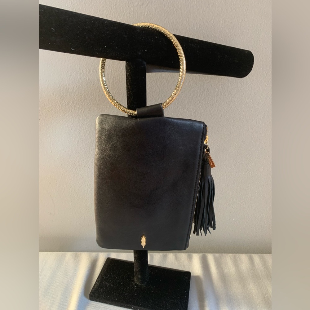 Thacker Wristlet